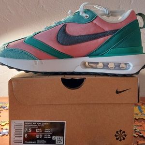 Wins Air Max Dawn 7.1/2